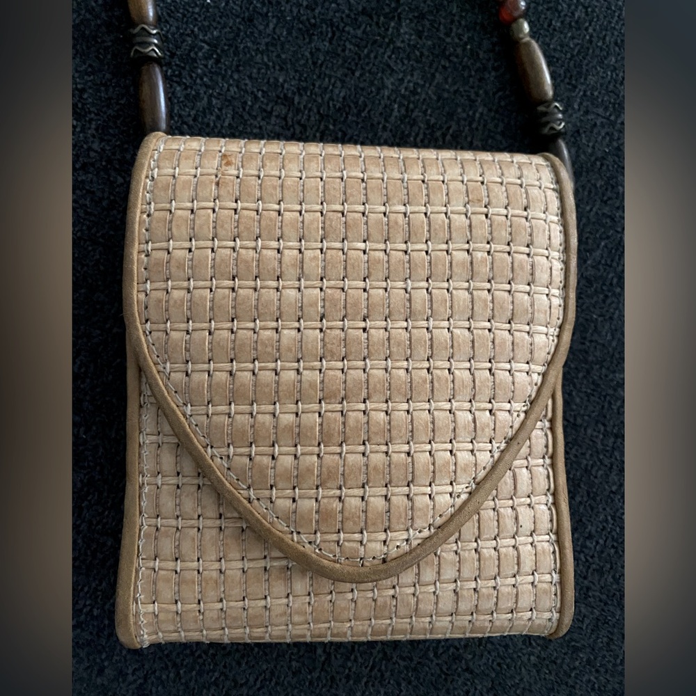 Vintage basket weaved camera bag style crossbody bag